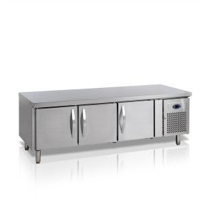 Pozitivna hladilna miza GN 1/1 - 262 L - 3 vrata TEFCOLD