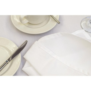 Ok, here is the translation:

Okrogla bela prta Essentials 2300mm - Eleganca in kakovost