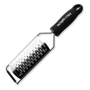 Rendilec z dvojnim ostrim rezilom črne barve | Microplane Gourmet