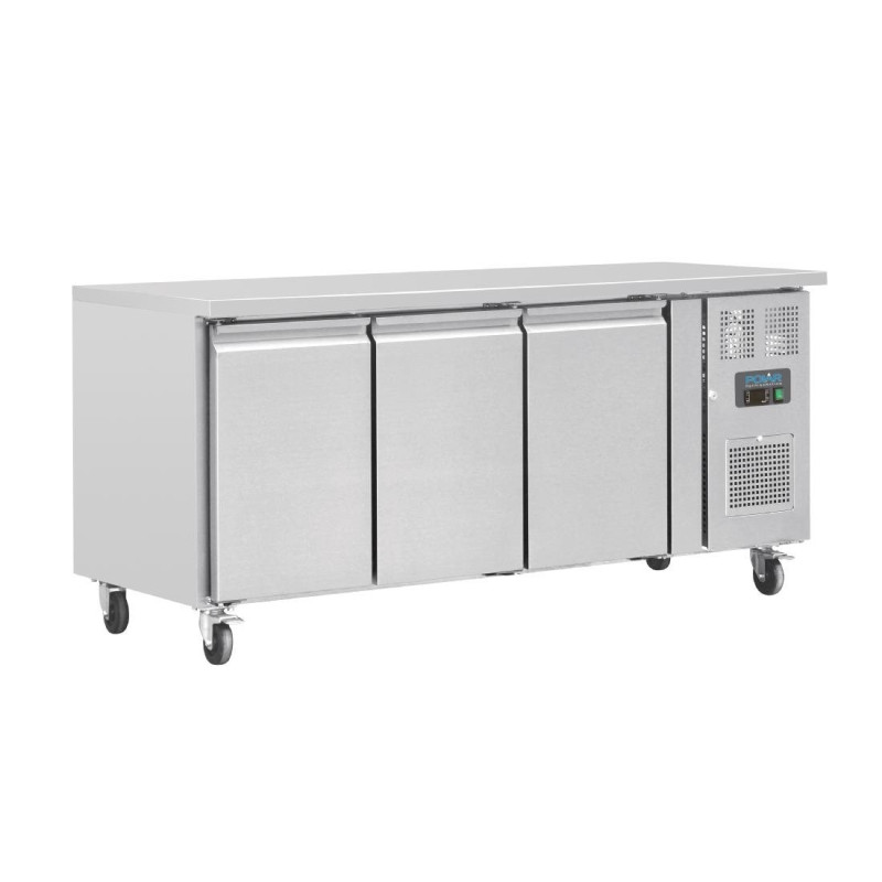 Hladilna miza s tremi vrati, pozitivna temperatura, serija U - 417 L - Polar - Fourniresto Hladilna miza s tremi vrati, pozitivna temperatura, serija U - 417 L - Polar - Fourniresto